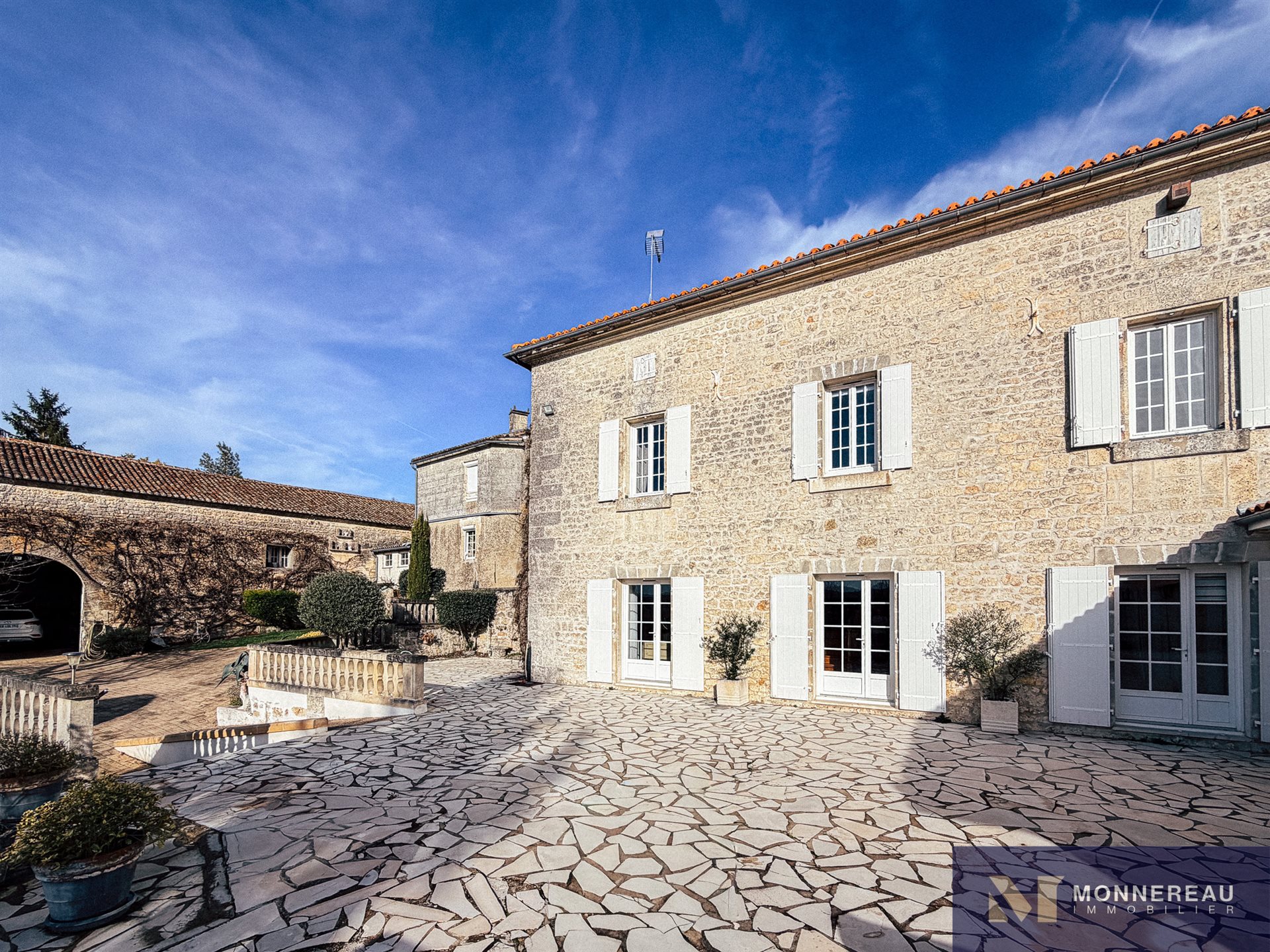Maison à vendre, 160m², Mouthiers-sur-Boëme