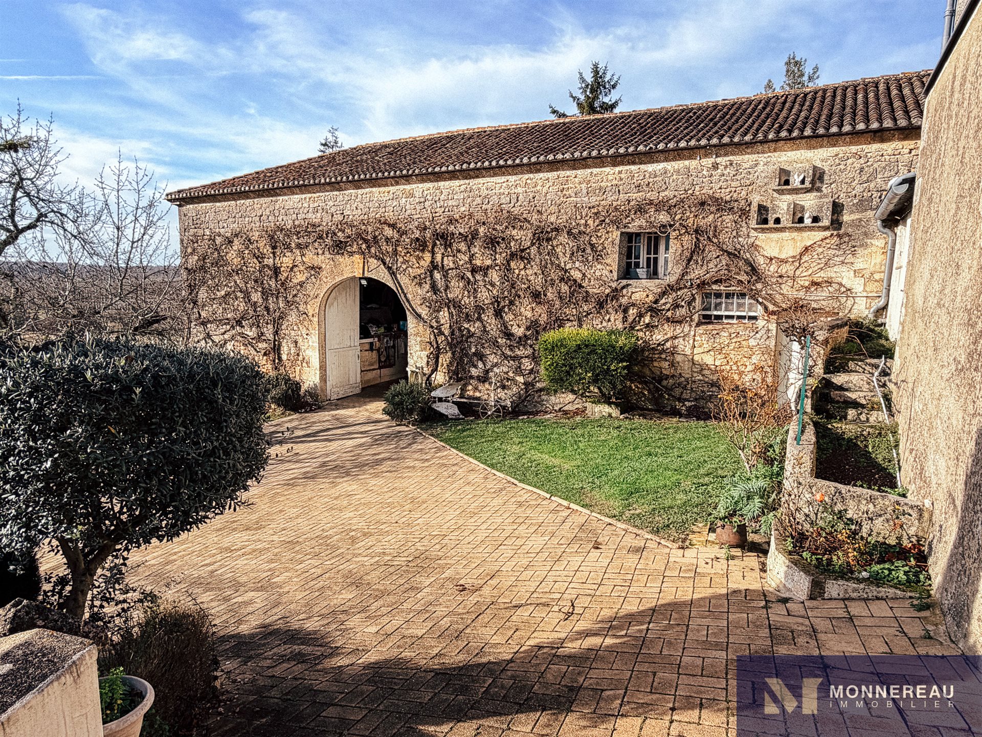 Maison à vendre, 160m², Mouthiers-sur-Boëme
