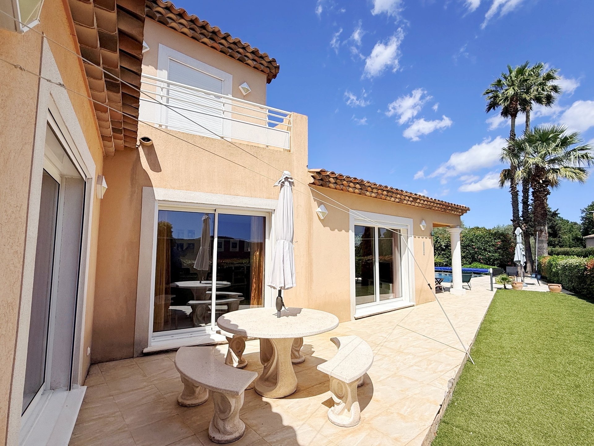 Maison à vendre, 130m², Bagnols-en-Forêt