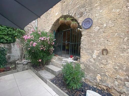 Maison 4 pièces 135 m² · à Ampus · 135 m² · 317 000 €