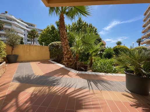 Appartement 3 pièces 50 m² · à Fréjus · 50 m² · 298 000 €