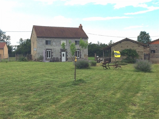 4 pièces 97 m² · à Saint-Clément-de-Régnat · 97 m² · 169 900 €