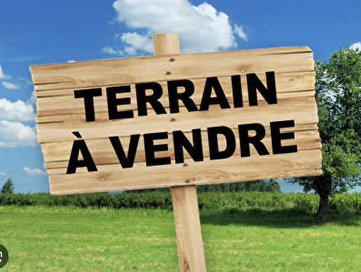 Terrain 1015 m² · à Montcel · 1 015 m² · 39 900 €