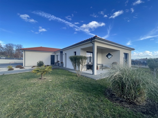 Maison 6 pièces 124 m² · à Sayat · 124 m² · 495 950 €