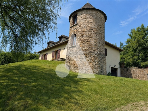 Maison 7 pièces 222 m² · à Salmagne · 222 m² · 165 000 €
