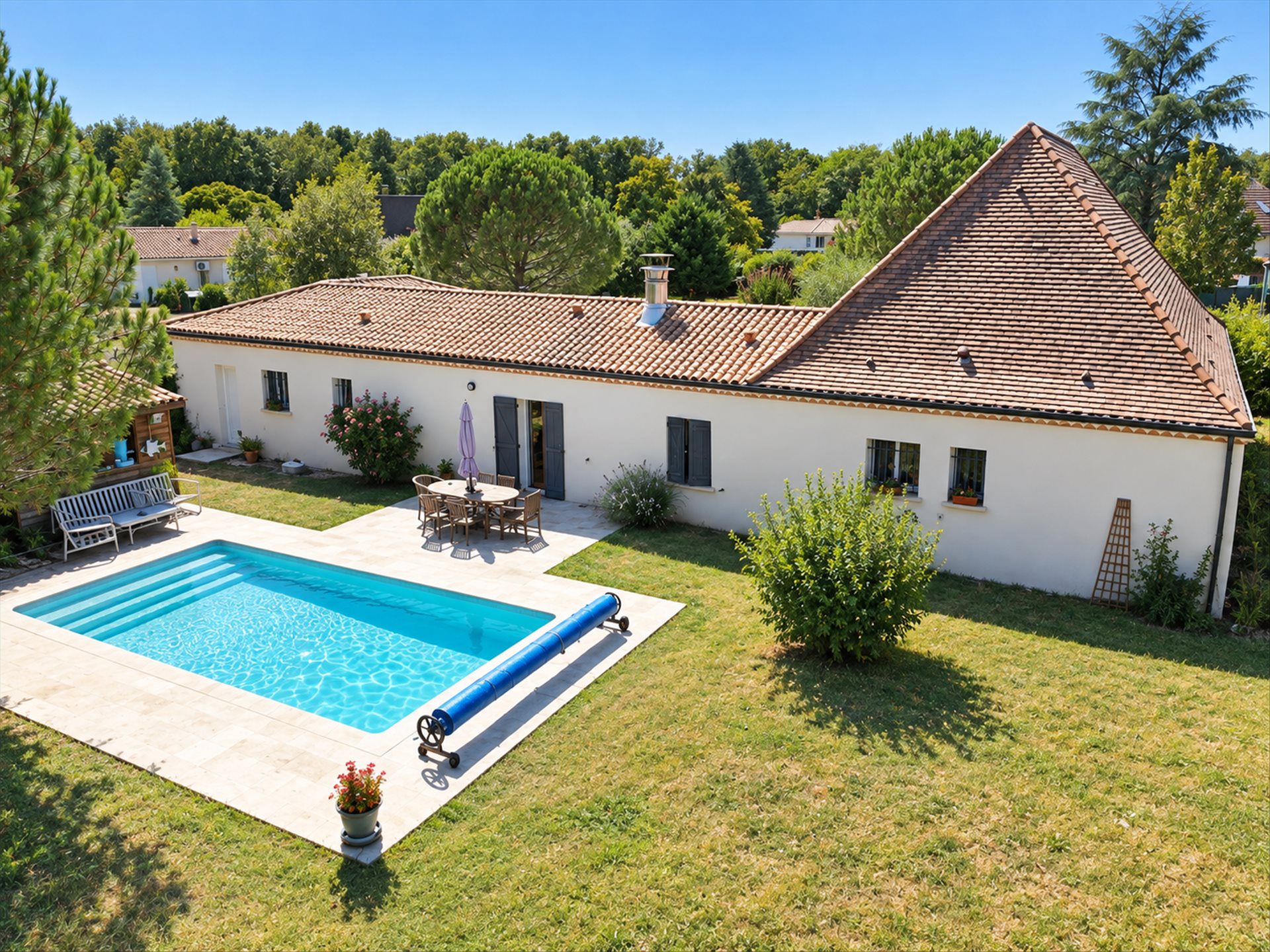 Maison 6 pièces 180 m² · à Cours-de-Pile · 180 m² · 449 000 €