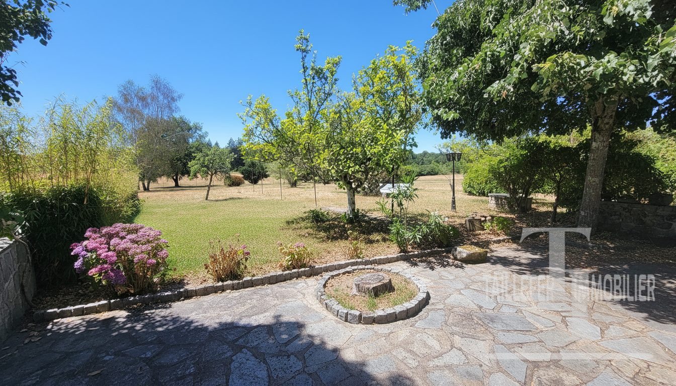 Maison à vendre, 107m², Saint-Saud-Lacoussière