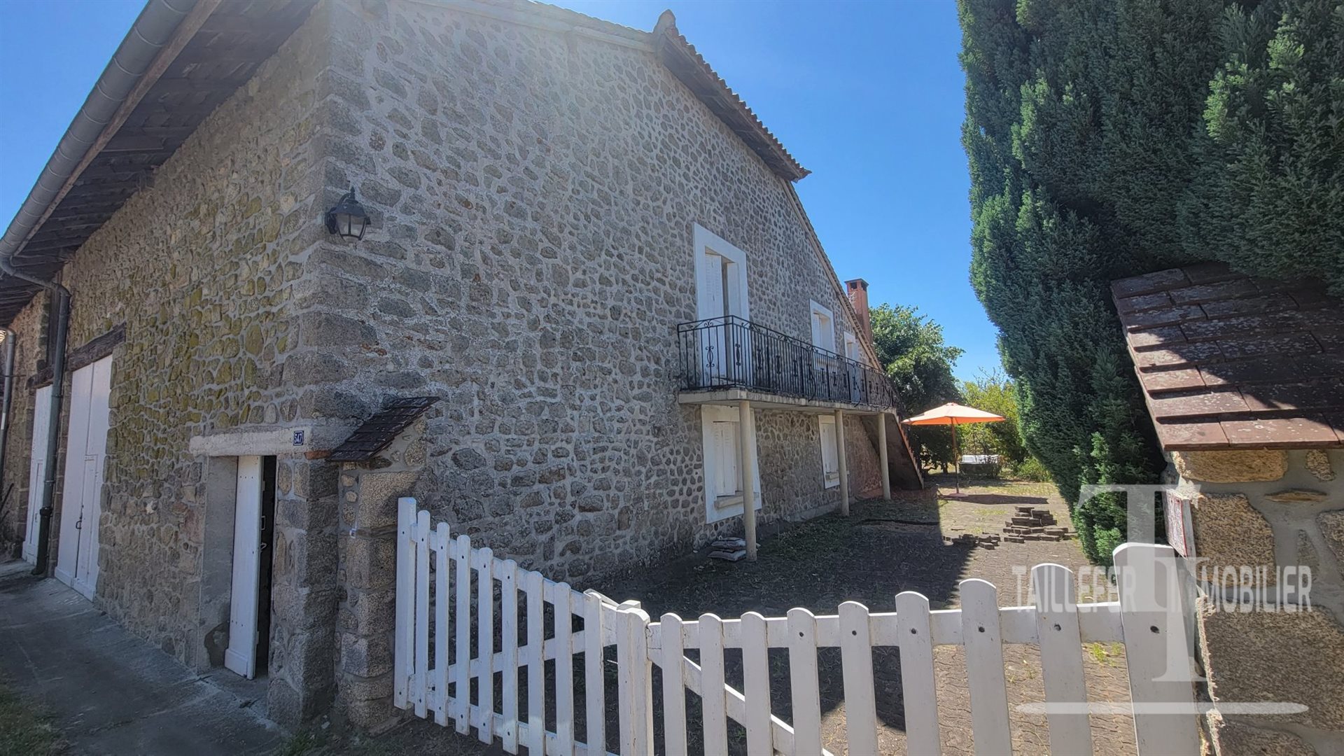 Maison à vendre, 107m², Saint-Saud-Lacoussière