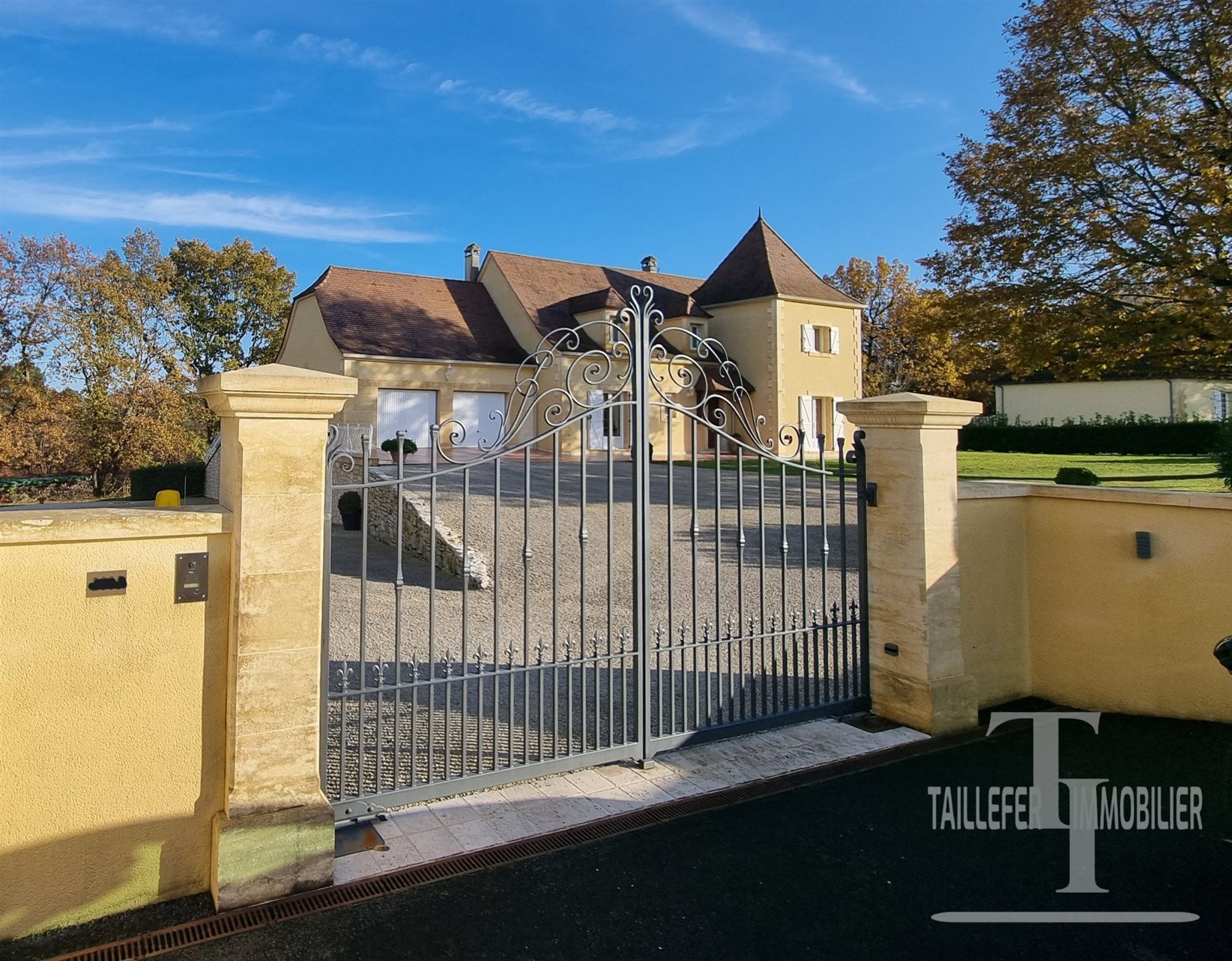 Maison à vendre, 190m², Boulazac