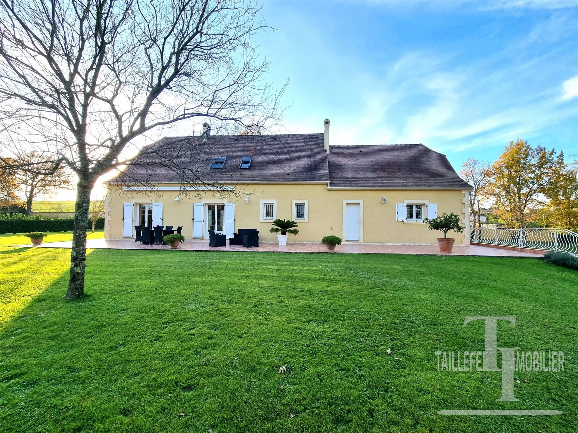 Maison à vendre, 190m², Boulazac