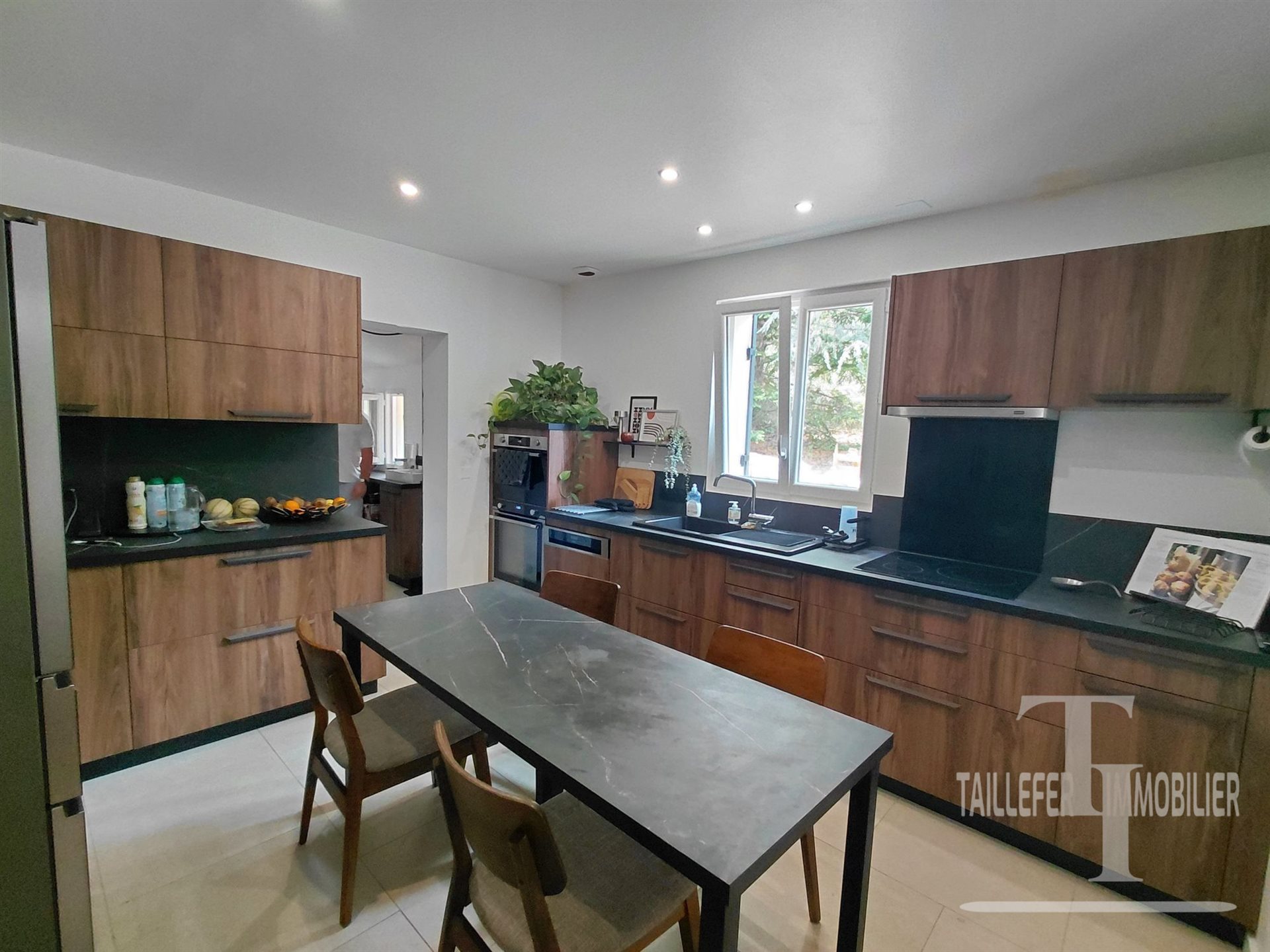 Maison à vendre, 316m², Trélissac