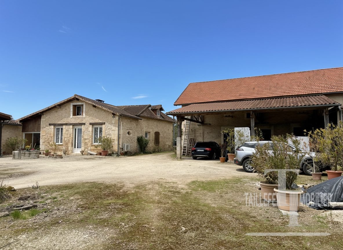 Maison à vendre, 220m², Antonne-et-Trigonant