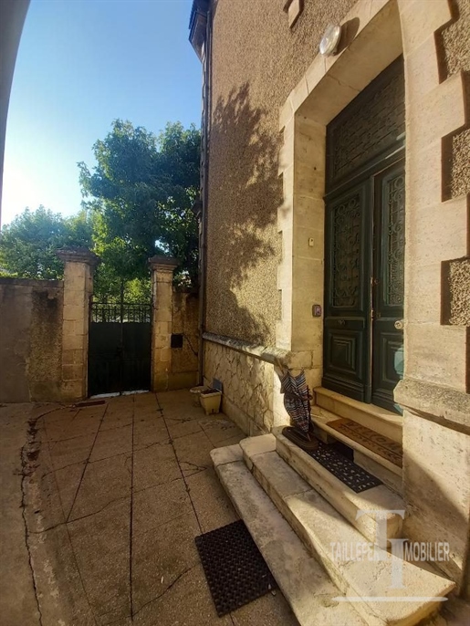 Maison 8 pièces 172 m² · à Périgueux · 172 m² · 267 000 €