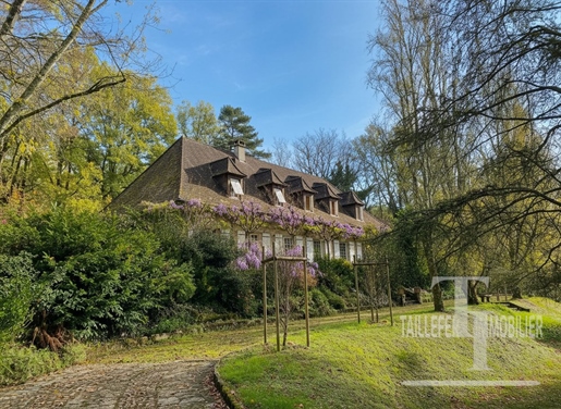 Maison 9 pièces 300 m² · à Trélissac · 300 m² · 424 000 €