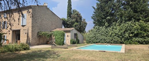 Maison 6 pièces 200 m² · à Trets · 200 m² · 998 000 €