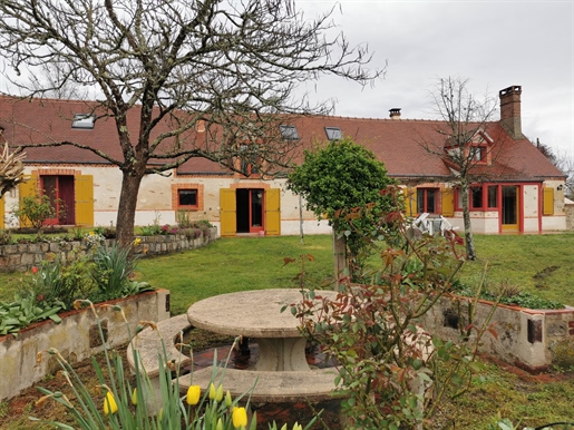 Maison 10 pièces 300 m² · à Saint-Julien-sur-Cher · 300 m² · 413 400 €