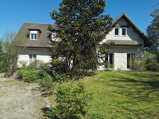 Maison 8 pièces 186 m² · à Romorantin-Lanthenay · 186 m² · 339 200 €