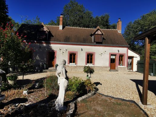 Maison 7 pièces 151 m² · à Villefranche-sur-Cher · 151 m² · 312 000 €