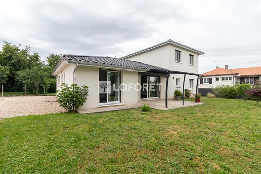 Maison 7 pièces 156 m² · à Chancelade · 156 m² · 380 000 €