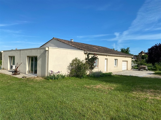 Maison 8 pièces 217 m² · à Lalinde · 217 m² · 300 000 €