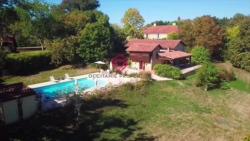 Maison 9 pièces 250 m² · à Loussous-Débat · 250 m² · 558 000 €