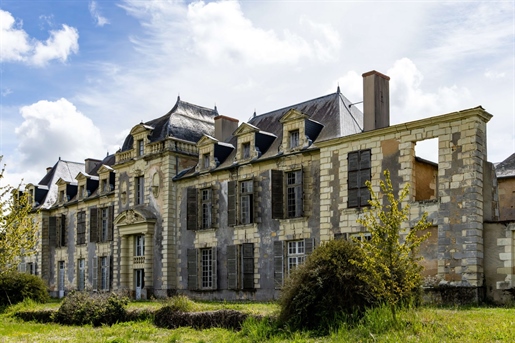Thouars 700m²