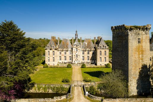 Maison 20 pièces 1500 m² · à Niort · 1 500 m² · 7 500 000 €