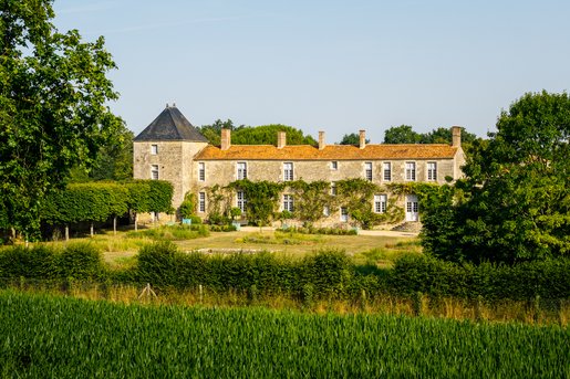 Maison 16 pièces 600 m² · à Luçon · 600 m² · 2 332 000 €