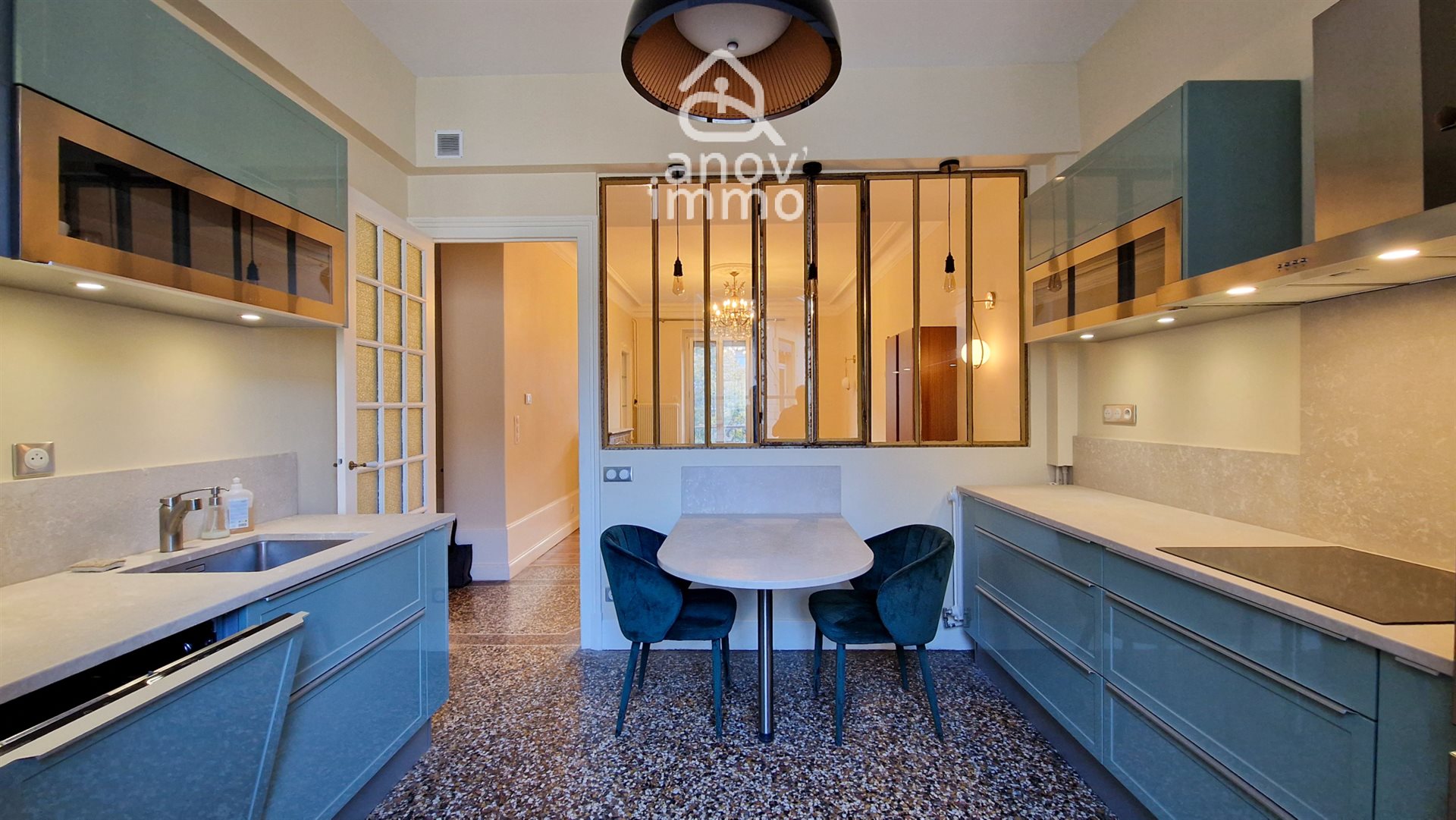 Haussmannian charm for this 3-room apartment of 83 m². - Vue 3