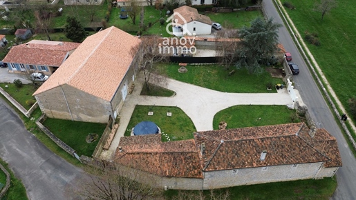 Maison 9 pièces 271 m² · à La Rochette · 271 m² · 339 800 €