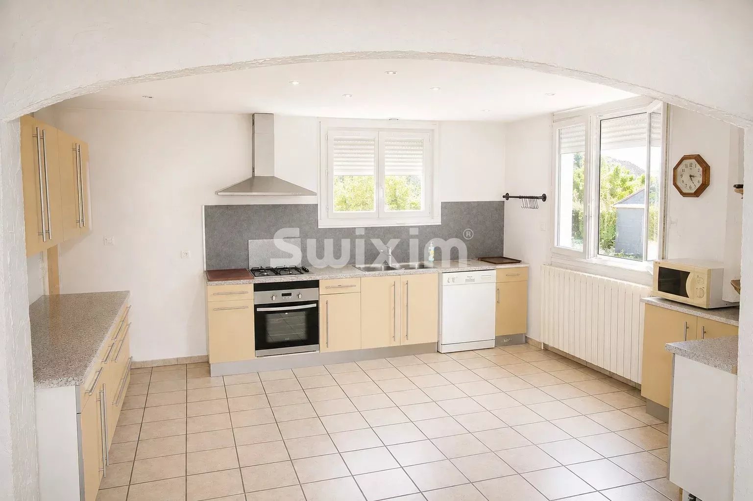 Maison à vendre, 254m², Chaussin
