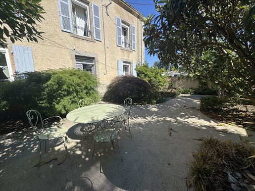 7 pièces 203 m² · à Breuil-Barret · 203 m² · 284 500 €