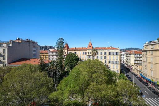 Local commercial 3 pièces 95 m² · à Nice · 95 m² · 680 000 €