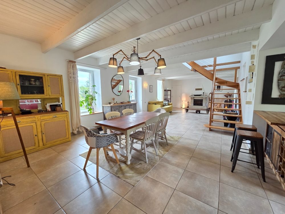 Maison à vendre, 176m², Plonéour-Lanvern