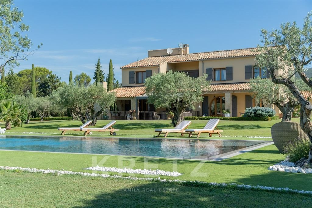 Maison à vendre, 297m², Lourmarin