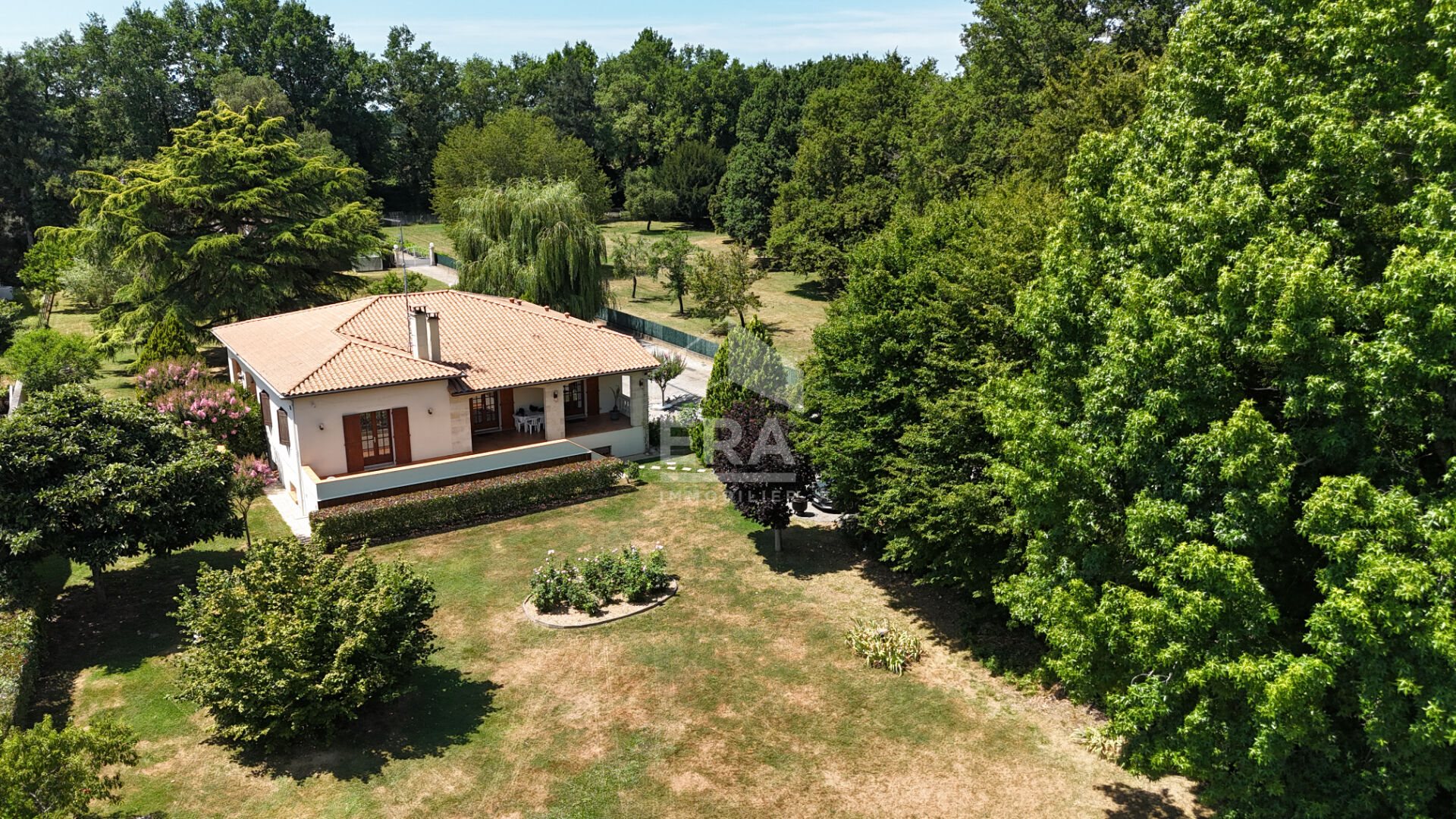 Maison à vendre, 300m², Saint-Seurin-de-Prats