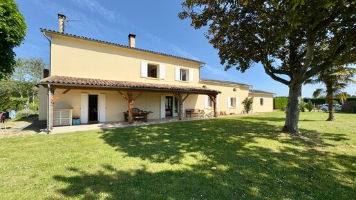 Maison 7 pièces 165 m² · à Pineuilh · 165 m² · 352 000 €