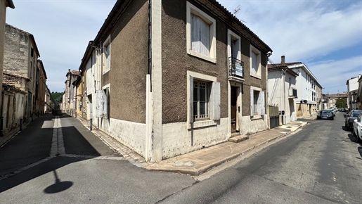 Maison 5 pièces 134 m² · à Sainte-Foy-la-Grande · 134 m² · 85 000 €
