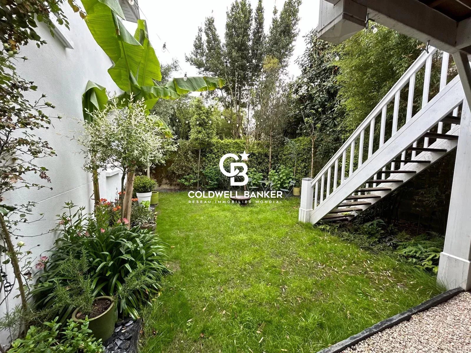 Purchase: House (44100) - Vue 6