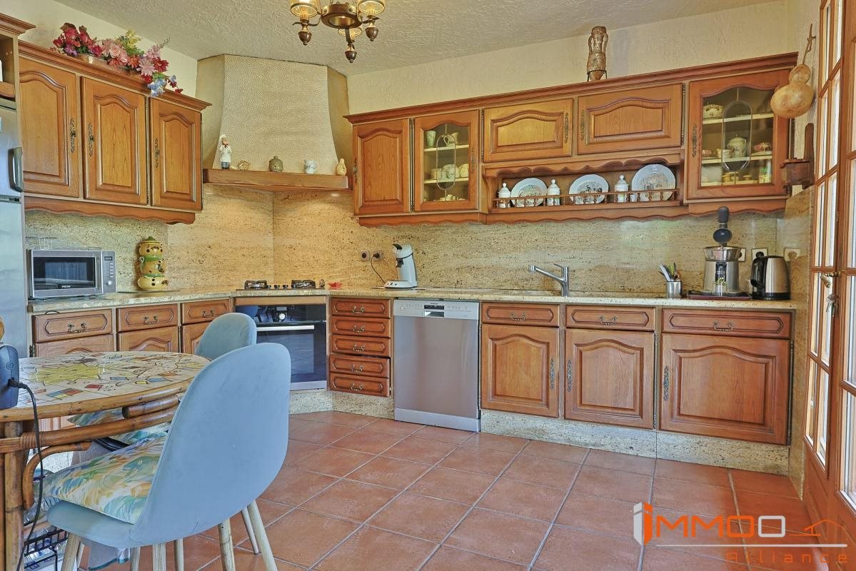 Maison à vendre, 165m², Châteauneuf-Grasse