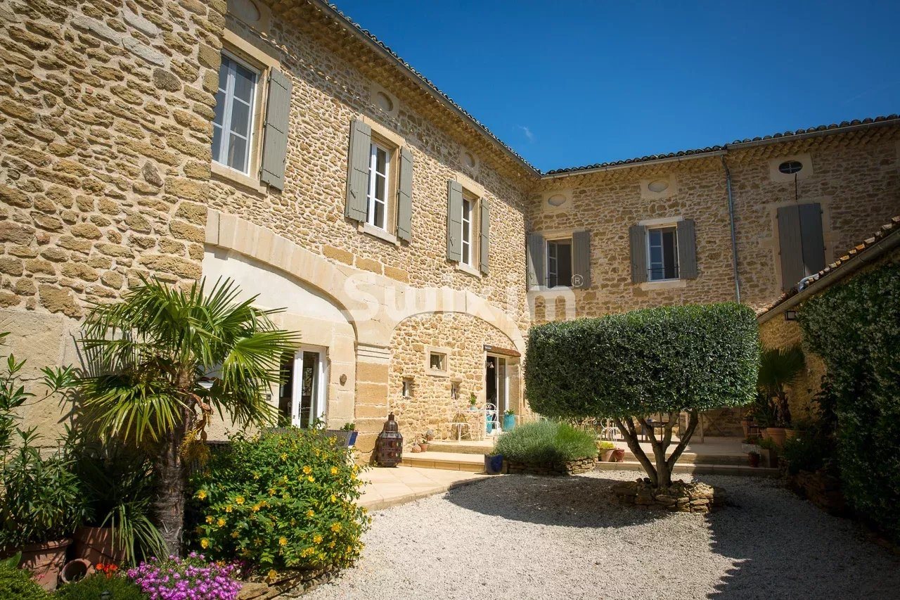 Maison à vendre, 425m², Grignan