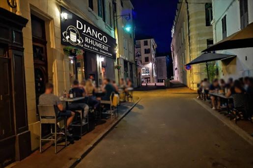 Local commercial 70 m² · à Évian-les-Bains · 70 m² · 210 000 €