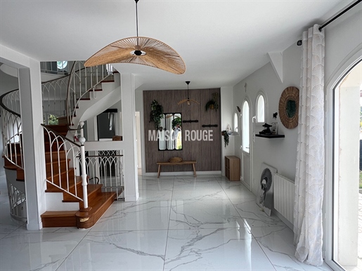 Maison 6 pièces 136 m² · à La Richardais · 136 m² · 450 640 €