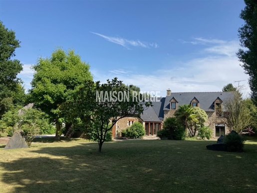 9 pièces 269 m² · à Créhen · 269 m² · 499 032 €