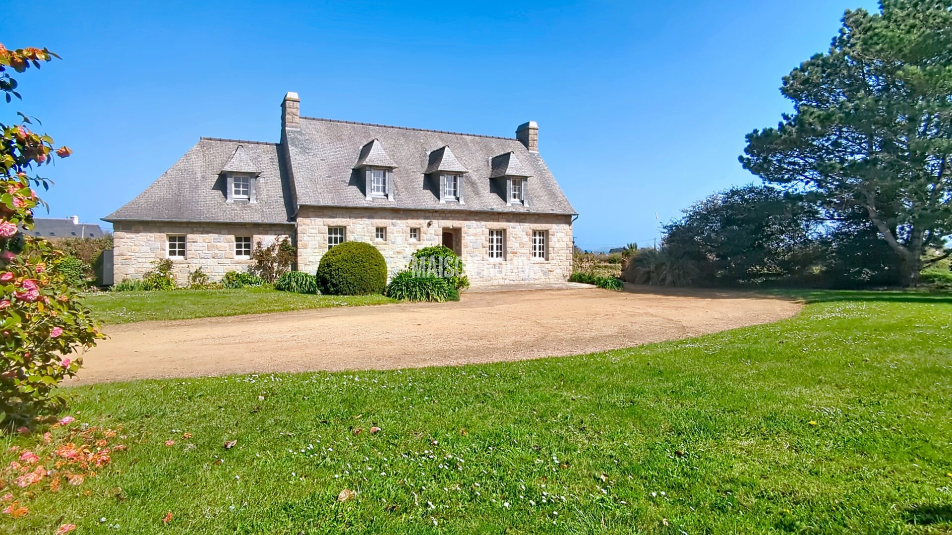 Maison à vendre, 154m², Plougrescant