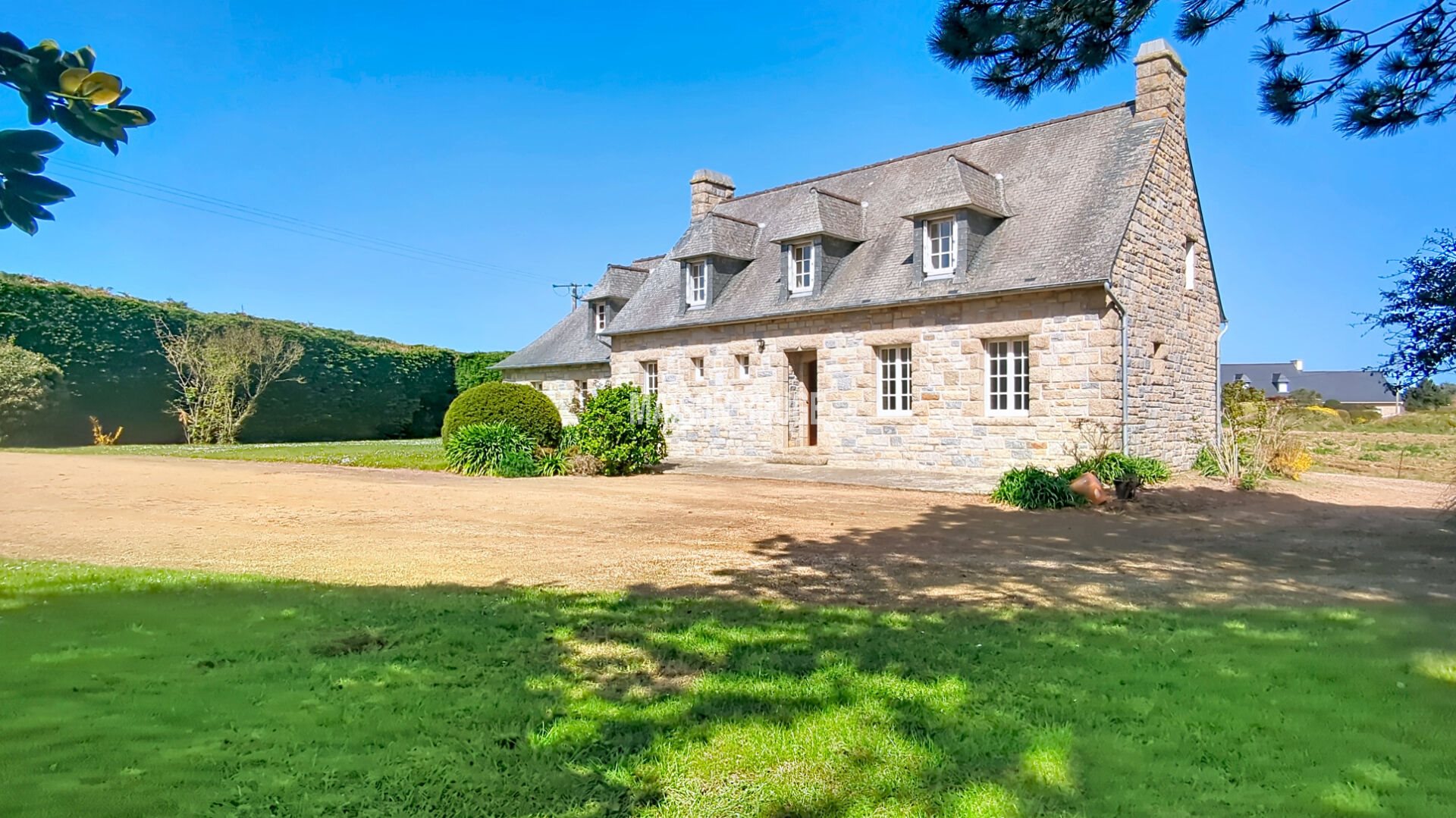 Maison à vendre, 154m², Plougrescant