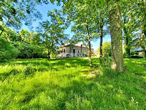 8 pièces 282 m² · à Bécherel · 282 m² · 576 400 €