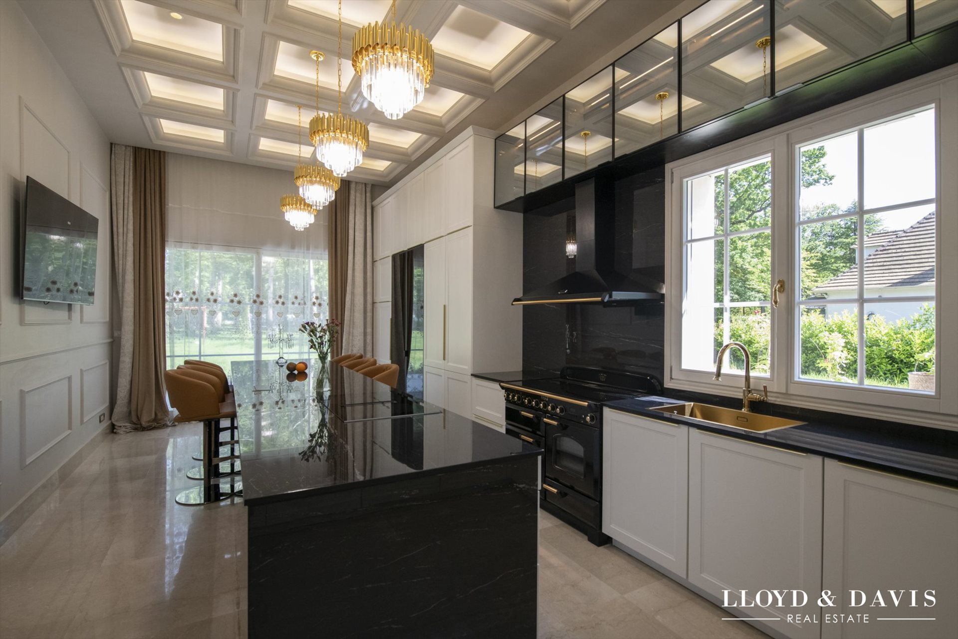 Maison – Paris 8 - Plus