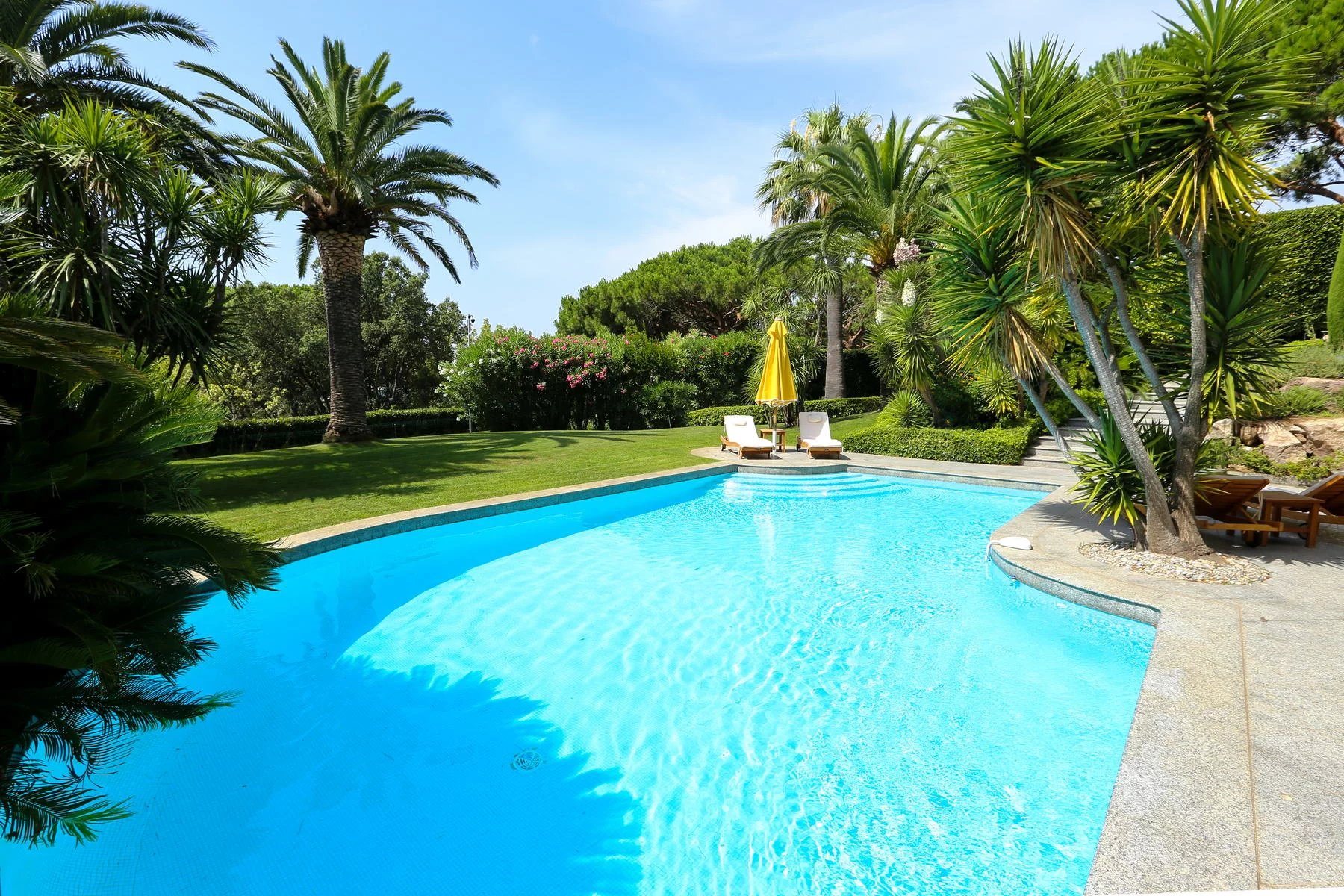 Beautiful Villa footsteps from the beach - Vue 5