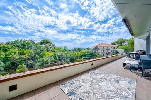 Appartement 4 pièces 185 m² · à Cannes · 185 m² · 1 790 000 €
